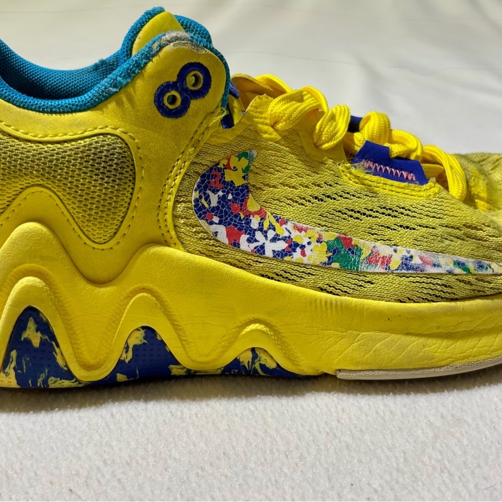 Nike Kids Giannis Yellow Basketball Shoes with Multicolor Speckled Swoosh